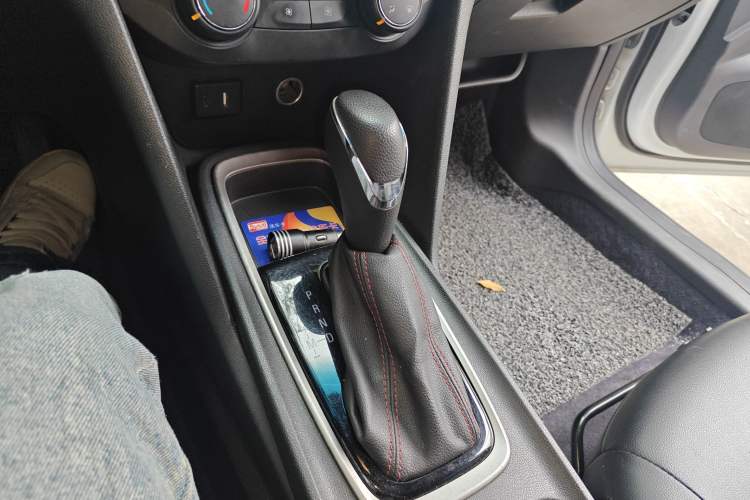 Used Chevrolet Monza 2020 Light Hybrid RS 330T Automatic Comfort Edition