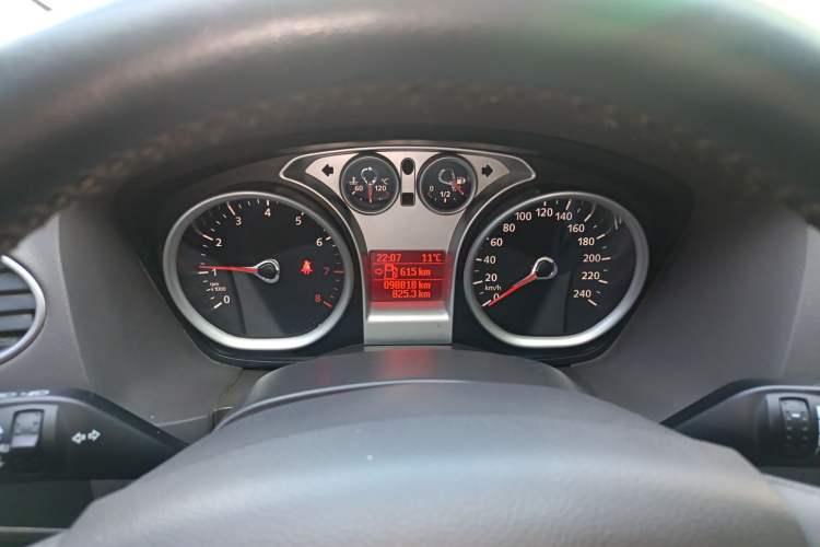 Used Ford Focus 2013 Sedan Classic 1.8L Manual Base Model
