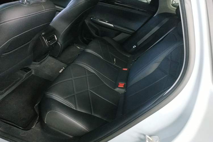 Used Geely Galaxy L6 2024 125km PLUS Dragon Edition Left Rear Seat