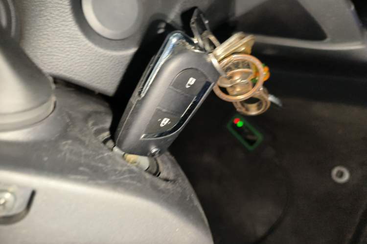 Used Toyota Corolla Cross 2022 2.0L Pioneer Edition Interior 1