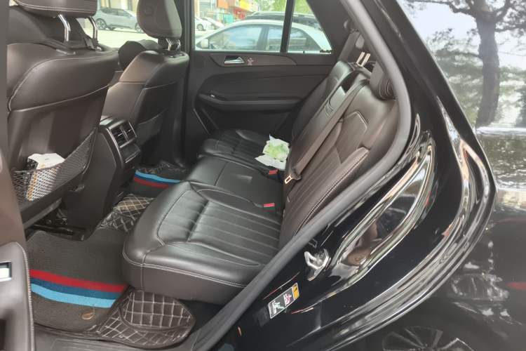 Used Mercedes-Benz GLE 2019 GLE 320 4MATIC Dynamic Edition Prestige Model Left Rear Seat