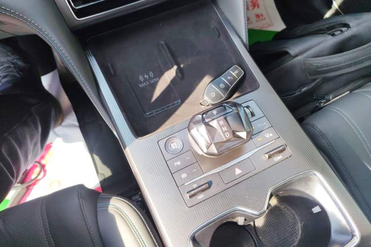 Used BYD Song L DM-i 2025 Intelligent Driving Version 160 km Excellence Edition Gear Lever