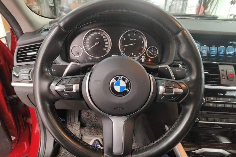 Used BMW X4 2016 xDrive20i M Sport Edition Steering Wheel