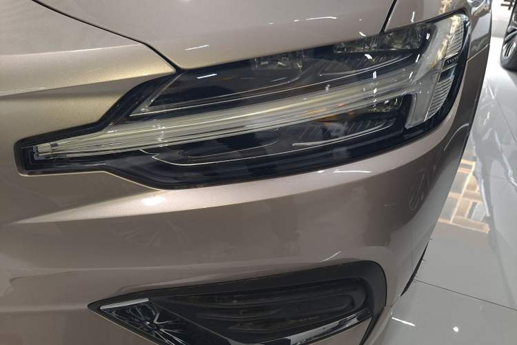 Used Volvo S60 2026 Model B4 Zhiyuan Luxury Edition
