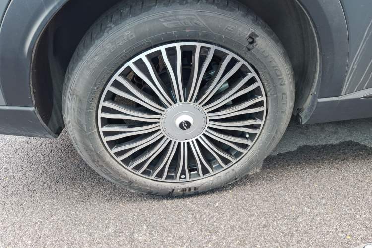 Used Chery Tiggo 8 L 2024 2.0T Two-Wheel Drive Prestige Version 5 Seats
