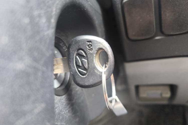 Used FORTHING Lingzhi 2014 V3 1.5L 7-Seater Standard Model II Vehicle Key