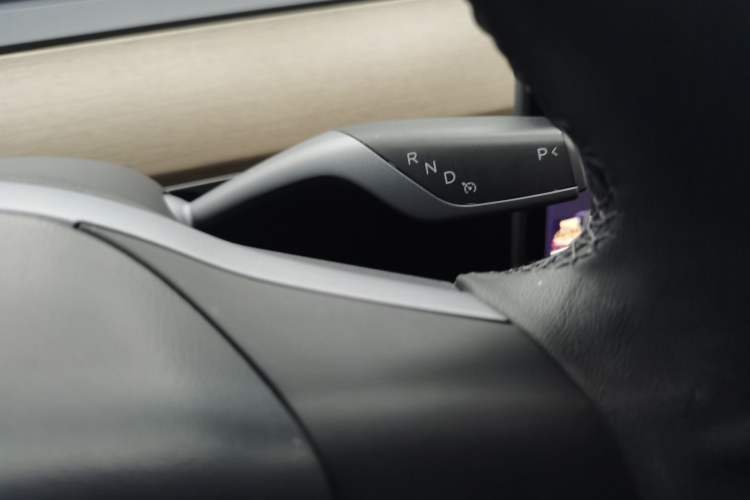 Used Tesla Model Y 2021 Long-Range All-Wheel-Drive Version 3D7