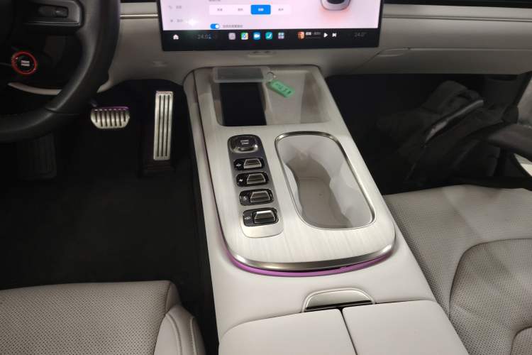 Used Xiaomi Auto SU7 2024 Four-Wheel-Drive Max Founder's Edition