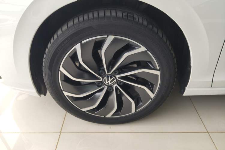 Used Volkswagen Golf 2023 Facelift 280TSI DSG Pro
