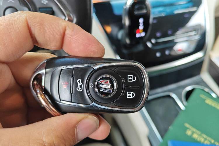 Used Buick GL8 2023 Land Executive Class 652T Luxury Model