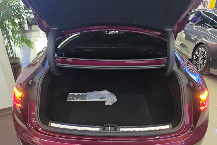 Used Hima Stelato S9 2024 All-Electric Max Rear-Drive Long-Range Version