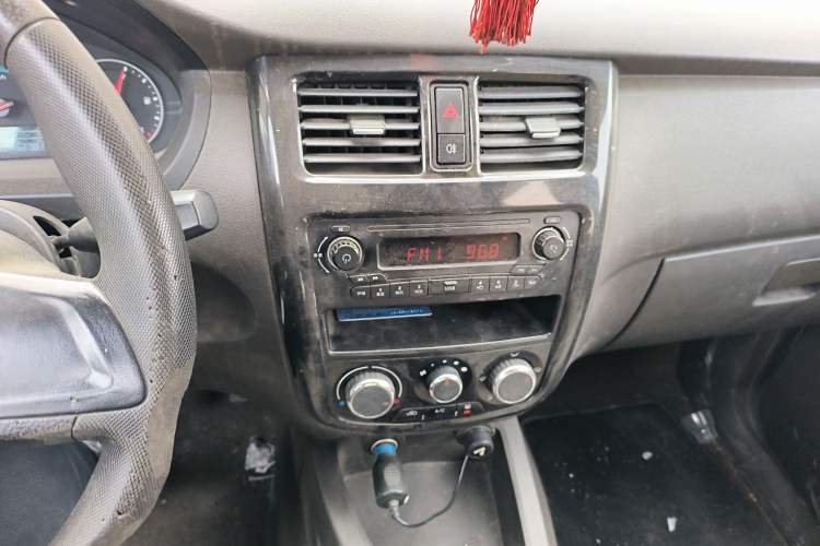 Used Wuling Rongguang V 2016 1.5L Standard Version