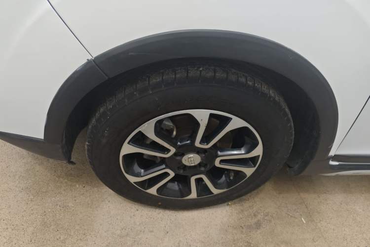 Used Geely Auto Vision X3 2017 1.5L Manual Elite Model
