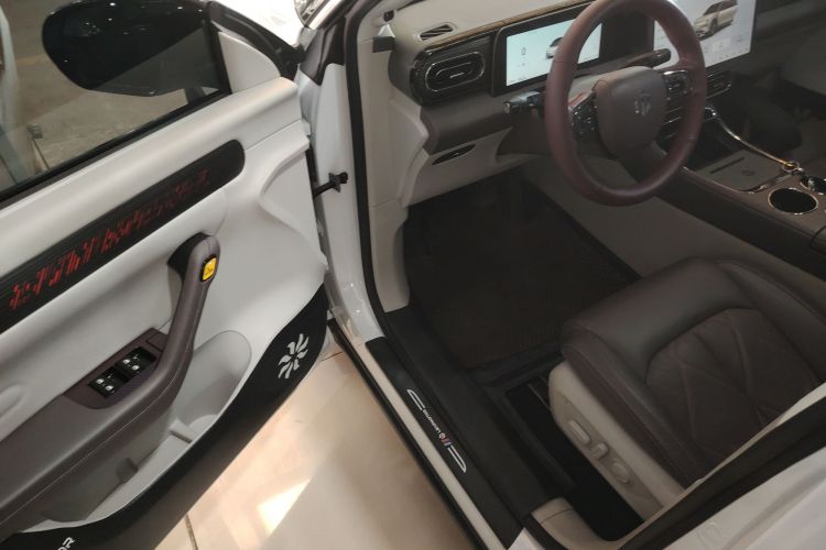 Used Leapmotor C11 2024 All-Electric 580 Luxury Edition Driver Seat