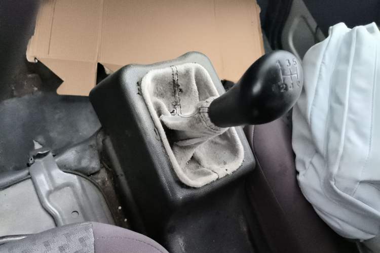 Used Wuling Zhiguang 2013 1.0L Base Version