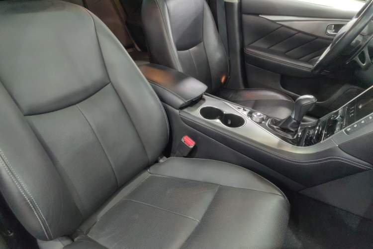 Used Infiniti Q50L 2016 2.0T Ambition Edition