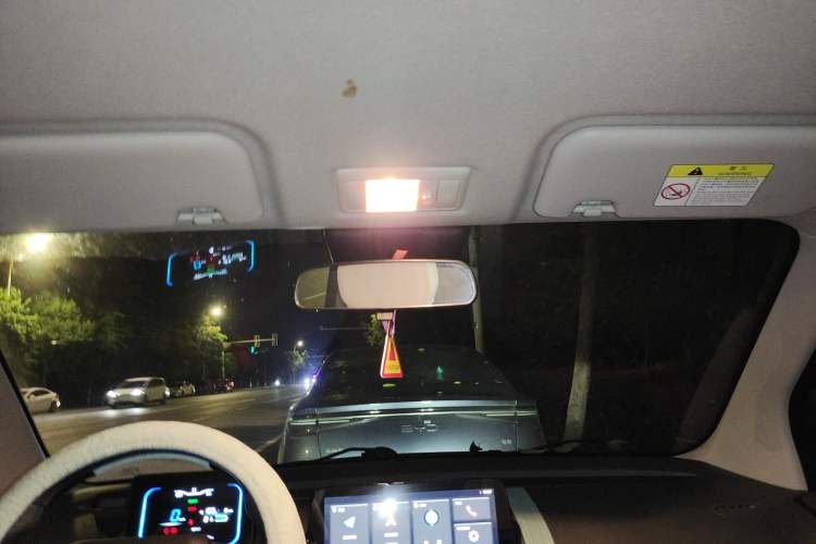 Used CHANGAN NEVO Lumin 2022 210km Sweet Edition