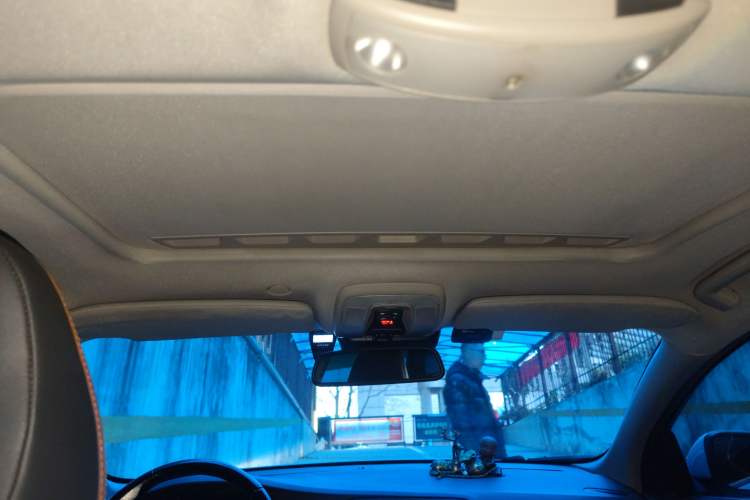 Used Volvo V60 2014 Restyled T5 Zhiya Edition
