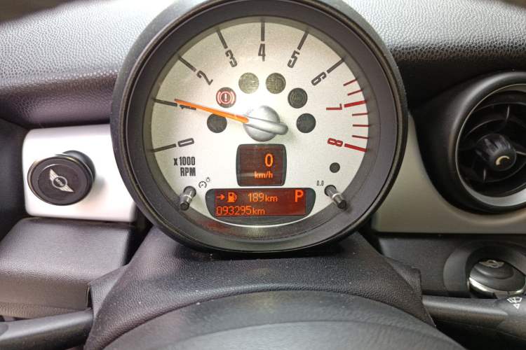 Used MINI 2013 1.6L ONE Limited Edition First Version
