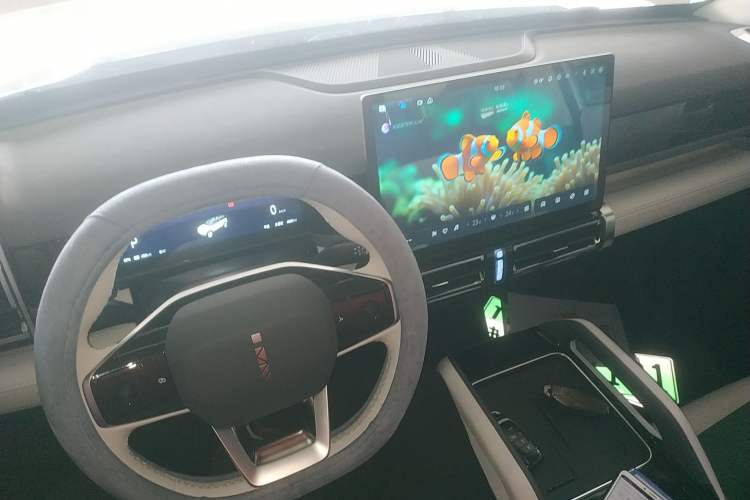 Used iCAR 03 2024 501km Range Two-Wheel Drive Long-Range Smart Trend Edition Center Console