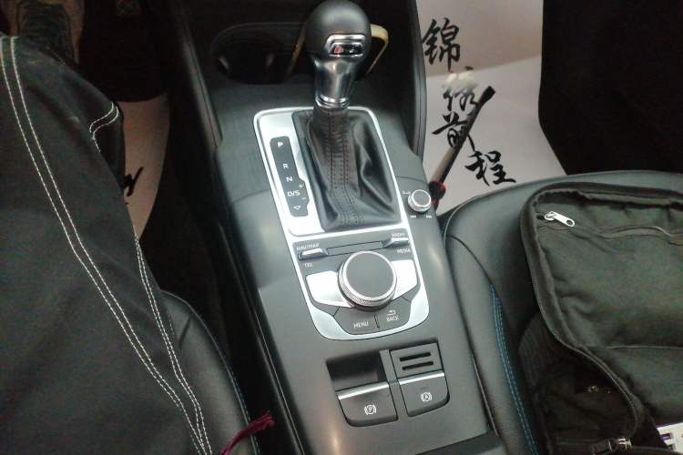 Used Audi A3 2019 Limousine 35 TFSI Fashion Edition China V standard
