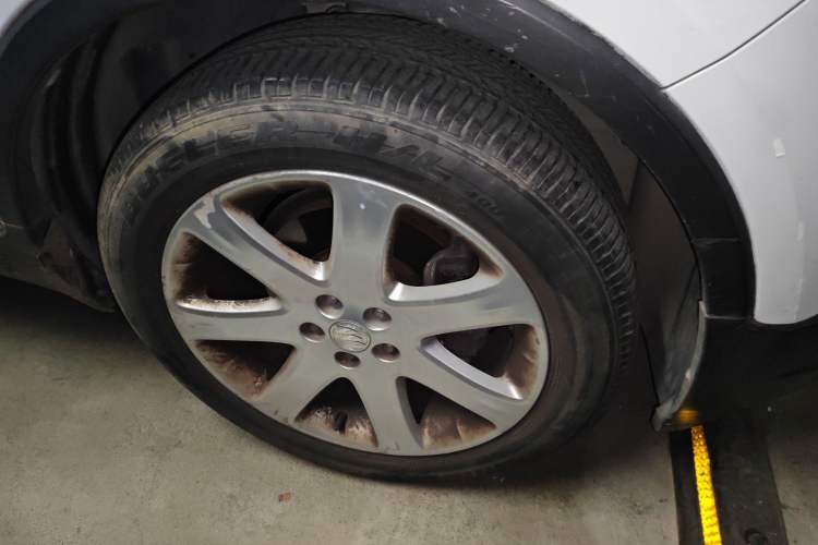 Used Buick Encore 2015 1.4T Automatic Two-Wheel Drive Urban Elite Version Right Front Wheel Hub