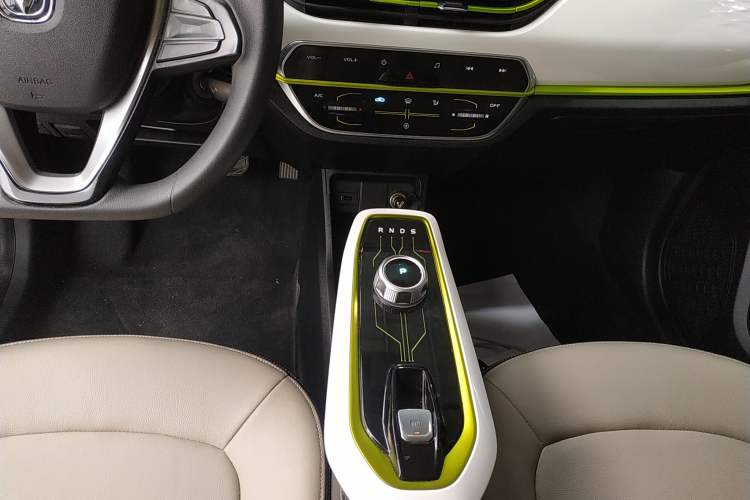 Used Oshan Benni E-Star 2022 Qingxin Edition Colorful Model Lithium-NMC
