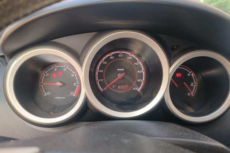 Used CHANGAN CX20 2014 1.4L Manual Sport Version China IV Standard