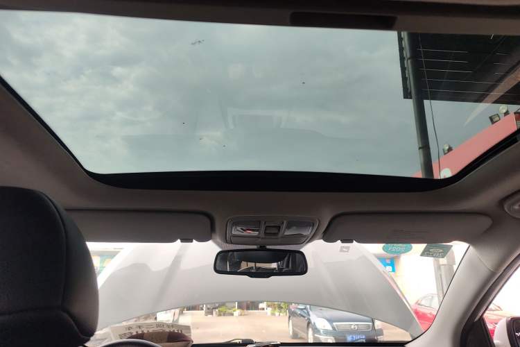 Used Hyundai ix35 2015 2.0L Automatic 2WD Smart Type China IV
