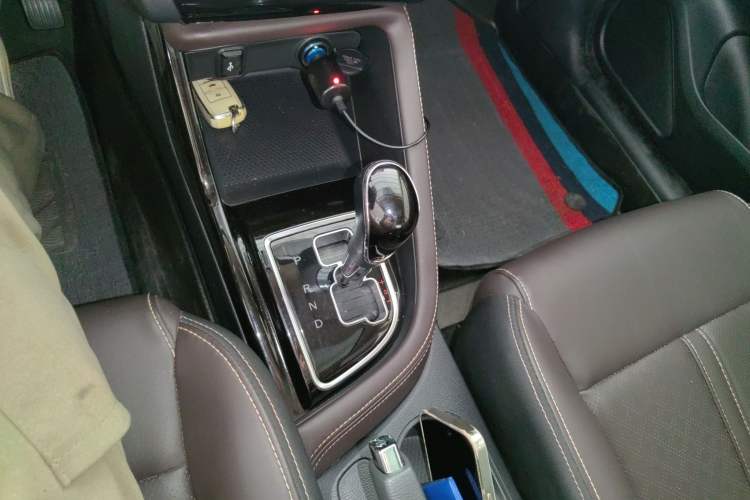 Used CHANGAN Eado DT 2019 1.6L Automatic Smart Enjoyment Model China VI Standard Gear Lever