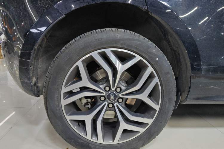 Used Land Rover Range Evoque 2021 Range Rover Velar L 249PS R-Dynamic First Edition Exterior 5