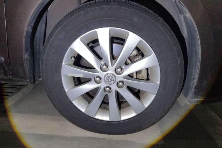 Used Buick GL8 2015 2.4L Luxury Business Premium Edition