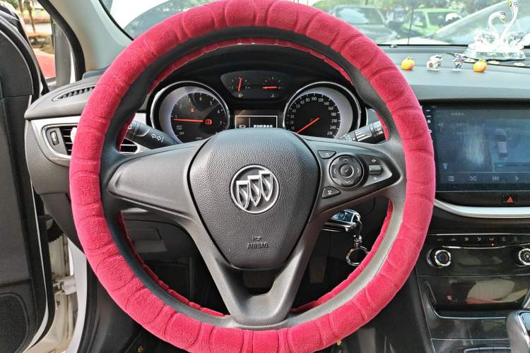Used Buick Verano 2018 Hatchback 15S Automatic Ambition Model Steering Wheel