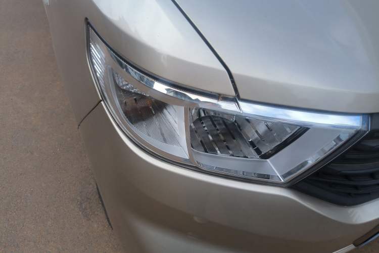 Used Wuling Hongguang V 2021 1.5L Jingqu Version LAR
