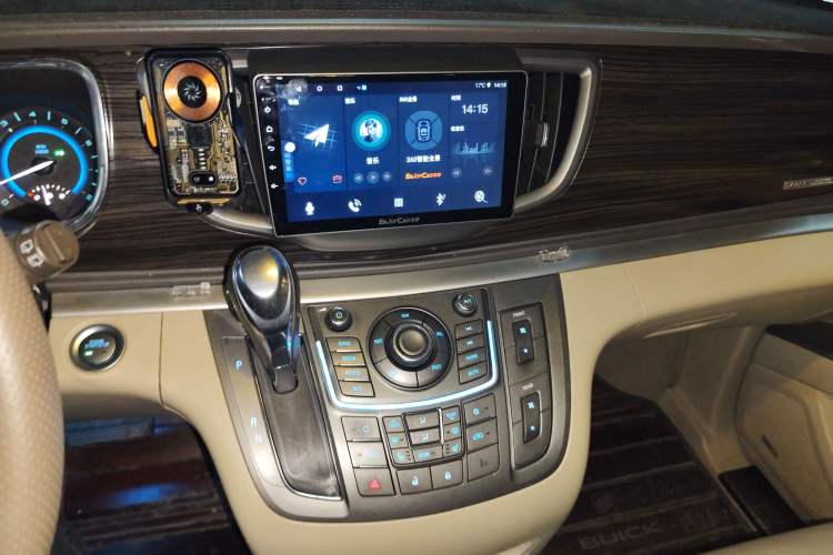 Used Buick GL8 2011 3.0L GT Luxury Business Haoya Edition
