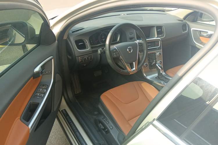 Used Volvo S60 2019 S60L Facelift T5 Intelligent Advanced Edition Driver Seat