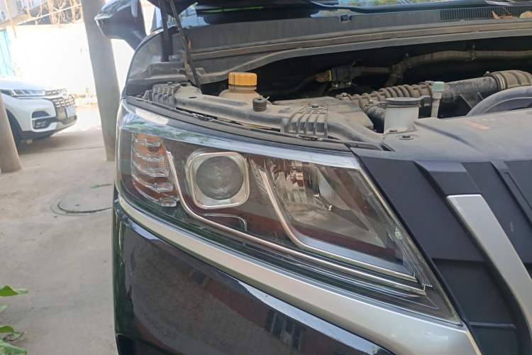 Used BAW Ruisheng Ace M7 2023 2.0L Long Wheelbase Wealth Creation Version 9 Seats Right Front Headlight