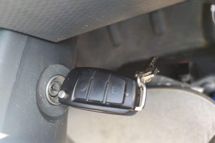 Used Farizon Xingxiang V 2023 V6E Ningde Times 41.86kWh Value Edition
