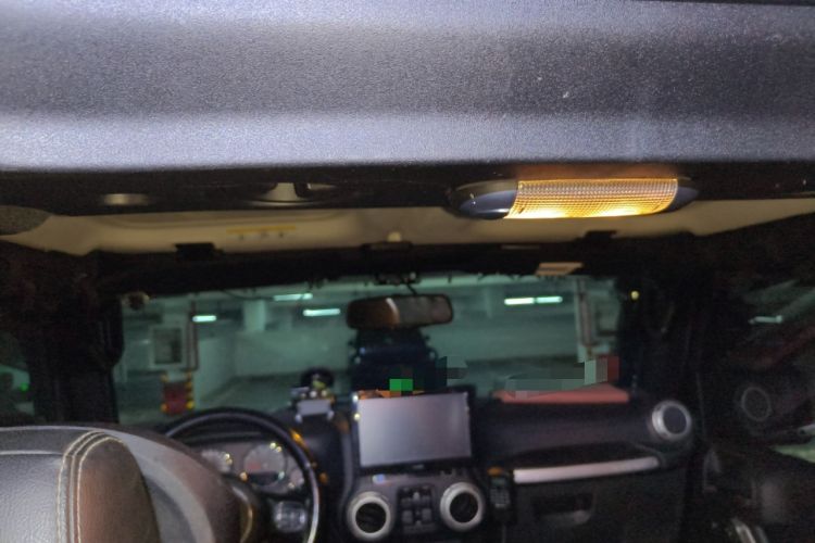 Used Jeep Wrangler 2017 3.0L Sahara Four-Door Comfort Edition
