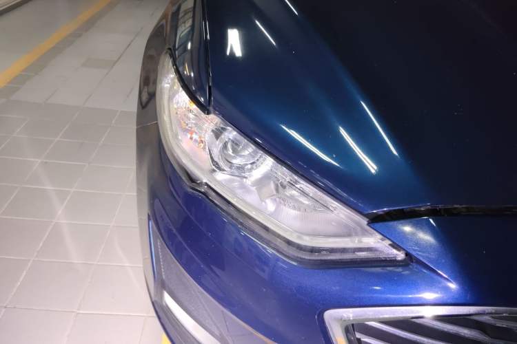 Used Ford Mondeo New Energy 2018 2.0 PHEV Smart-Controlled Fashion Edition China V Standard Right Front Headlight