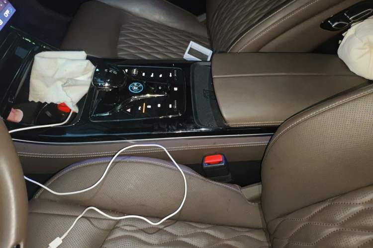 Used BYD Han 2023 EV Champion Edition 715KM Front-Drive Prestige Model
