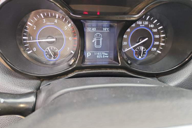 Used JMC Yusheng S350 2016 2.0T Automatic All-Wheel Drive Gasoline Luxury Edition 5 Seats