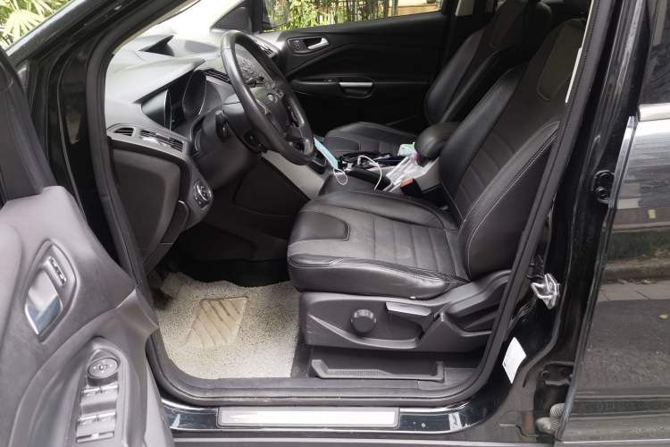 Used Ford Kuga 2013 1.6L GTDi Two-Wheel-Drive Trend Model
