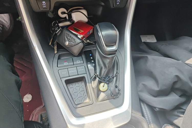 Used Toyota Wildlander 2022 2.0L CVT Two-Wheel Drive Luxury PLUS Edition
