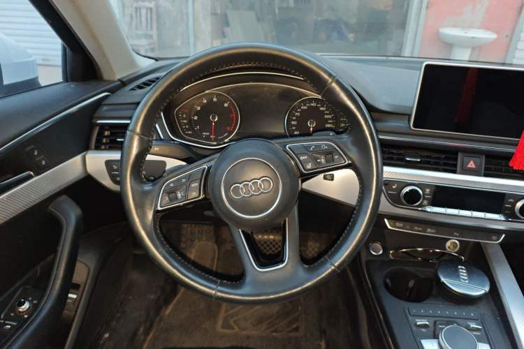 Used Audi A4L 2017 40 TFSI Fashion Model
