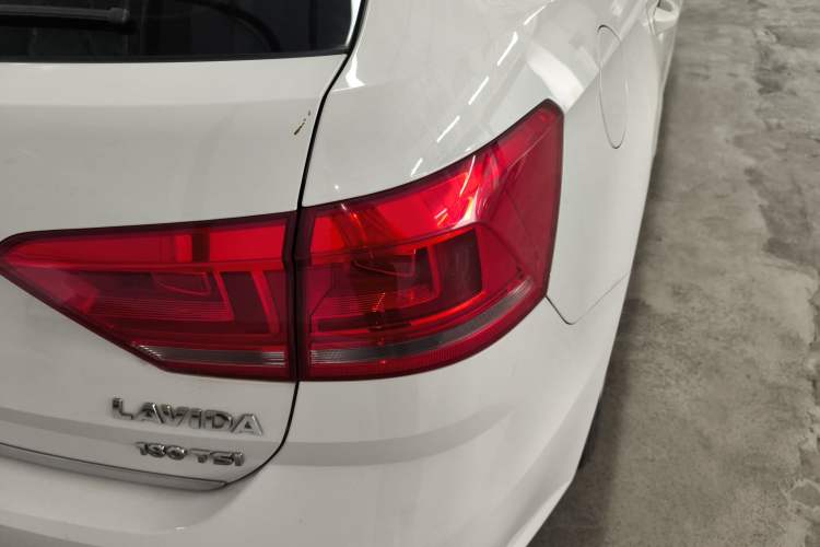 Used Volkswagen Gran Lavida 2017 180TSI DSG Comfort Edition
