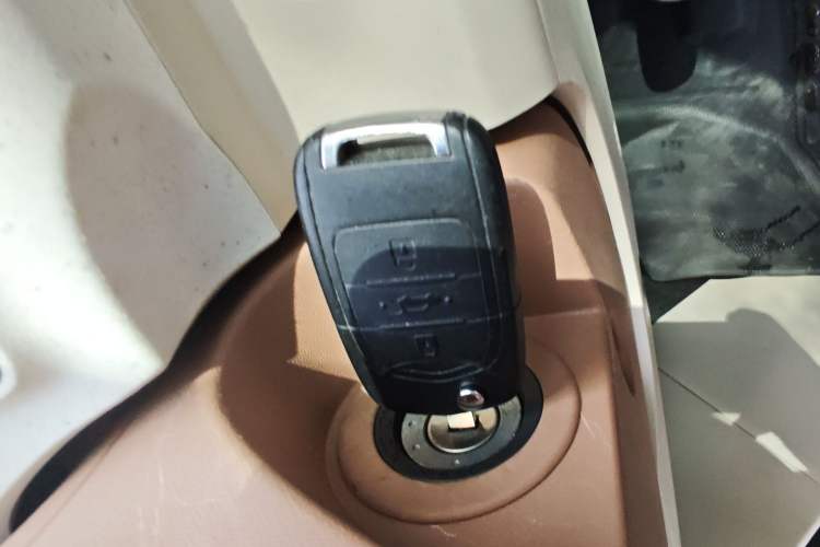 Used Wuling Hongguang MINIEV 2024 3rd Generation 215km Youth Edition Interior 1