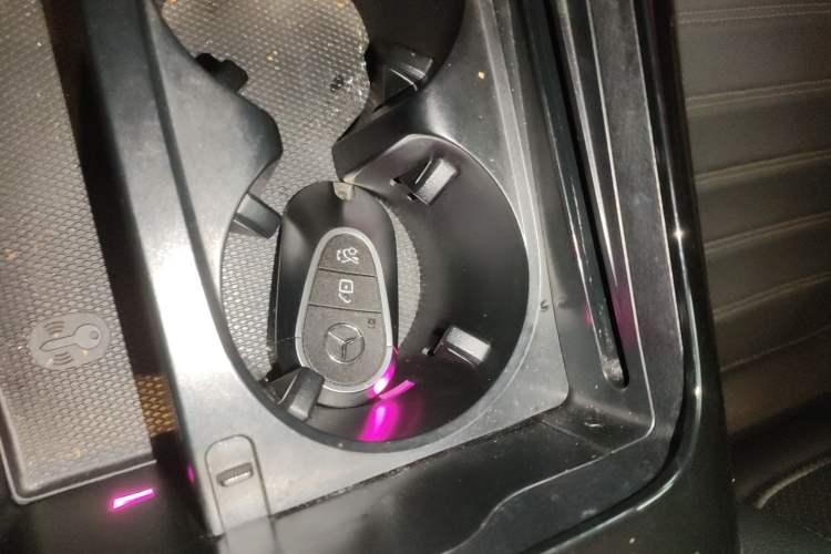 Used Mercedes-Benz C-Class 2023 Restyled C 260 L Sport Edition Vehicle Key