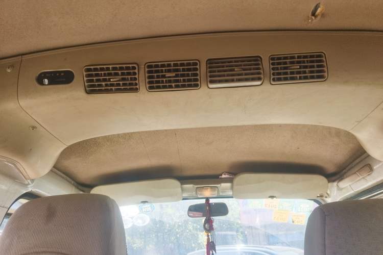 Used Wuling Rongguang 2011 1.2L Base Version