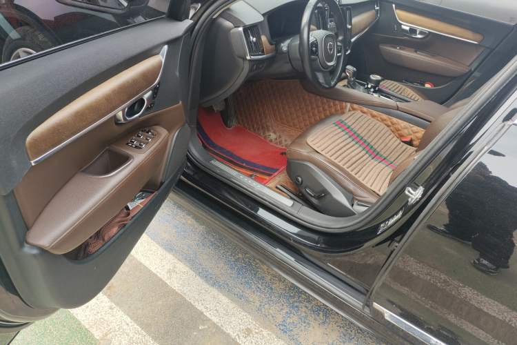 Used Volvo S90 2020 T5 Zhiyi Luxury Edition